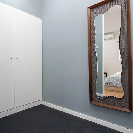 Aposentus - Serenity Terrace